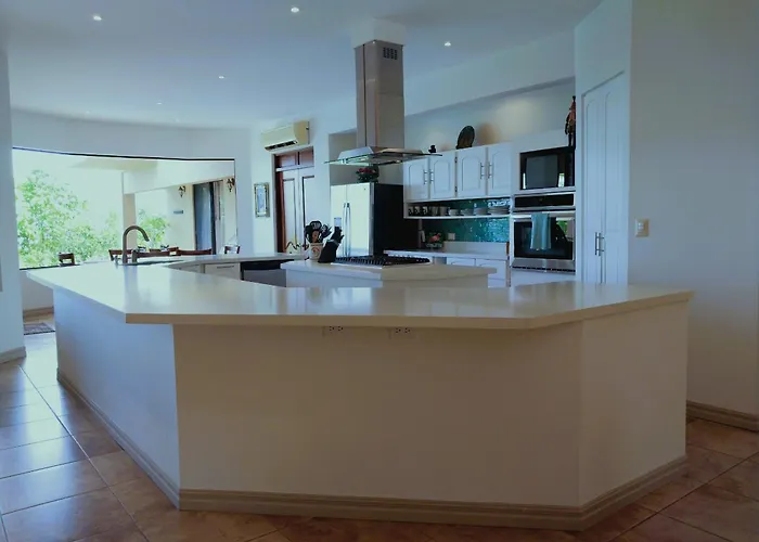 Casa Sol Azul - Remarkable, Ocean View 4 Bedroom House In